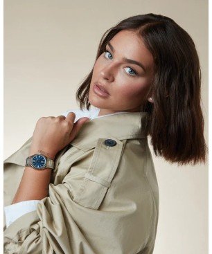 Reloj VICEROY 45000-33 Colección Laura Escanes caja de acero con doble bisel en acero e IP dorado con cristal zafiro 10 atm