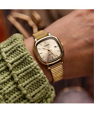 Reloj CASIO Para Mujer - Acero IP Dorado con Esfera Cuadrada - Calendario y Resistencia al Agua 50m - LTP-B166G-9AVEF