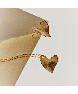 Collar Corto VICTORIA CRUZ El Gesto Para Mujer - Corazón Irregular con Textura en Plata de Ley - Baño Oro 18KT | A5352-DG