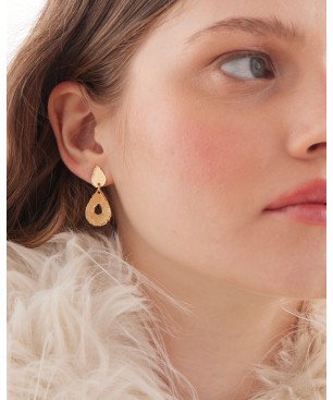 Pendientes VICTORIA CRUZ Alaska Para Mujer - Lágrimas con Textura en Plata de Ley - Baño en Oro 18KT | A5583-DT