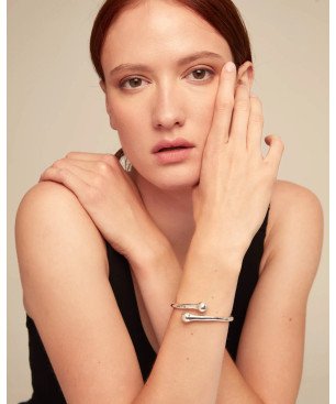 Pulsera Rígida UNOde50 Youthful - Aleación de Metales Bañados en Plata de Ley con Muelle Interior - TALLA L | PUL2416MTL0000L