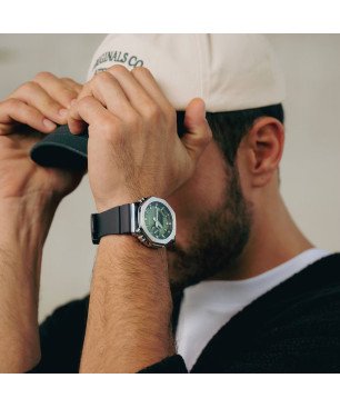 Reloj G-SHOCK Unisex – Metal Octogonal Tough Solar y Bluetooth® | 20 BAR | Correa Bio-Resina y Esfera Verde – GBM-2100A-1A3ER
