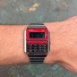 Reloj CASIO Unisex - Calculadora Vintage 70s - Rojo/Negro con Correa de Acero - CA-500WE-4BEF