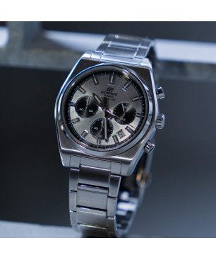 Reloj Casio EDIFICE Hombre - Cronógrafo Correa de Acero y Diseño Deportivo - Esfera Plateada/Negra | 10 BAR | EFB-730D-7AVUEF