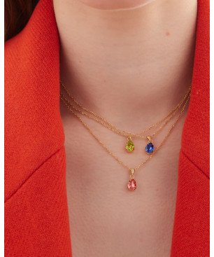 Collar Corto VICTORIA CRUZ Birthstone Para Mujer - Lágrima de Cristal en Plata de Ley Aquamarine - Baño en Oro 18KT | A5504-10DG