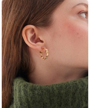 Aros Abiertos VICTORIA CRUZ Bruma Para Mujer - Textura y Cristales en Plata de Ley Multicolor - Baño en Oro 18KT | A5492-MDT