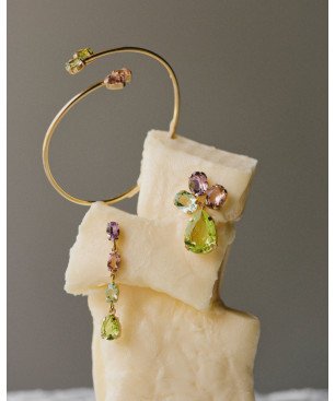 Pendientes Largos VICTORIA CRUZ Amalfi Para Mujer - Cristales en Plata de Ley Multicolor - Baño Oro 18KT | A5433-MDT