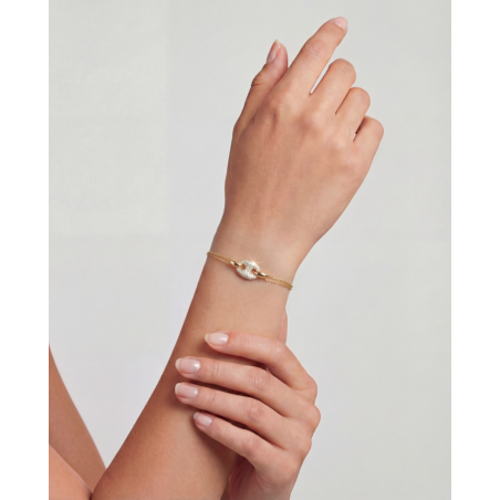 Pulsera GUESS Marina Mujer - Doble Cadena de Acero IP Dorado - Eslabón Marinero Central con Pedrería | JUBB06222JWYGS