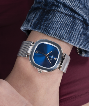 Reloj GUESS Eve Mujer - Brazalete de Acero Tipo Malla Milanesa - Esfera Azul Marino | 3 ATM | GW0768L1