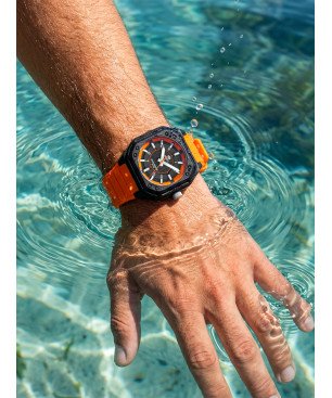 Reloj MAREA Hombre - Brazalete de Silicona Naranja y Caja Cuadrada - Esfera Negra / Naranja | 20 ATM | B35386/5