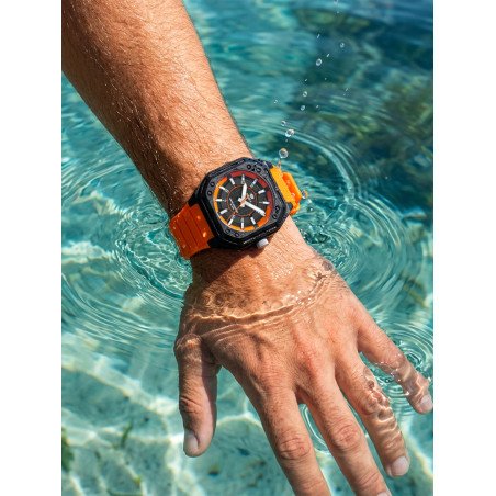 Reloj MAREA Hombre - Brazalete de Silicona Naranja y Caja Cuadrada - Esfera Negra / Naranja | 20 ATM | B35386/5