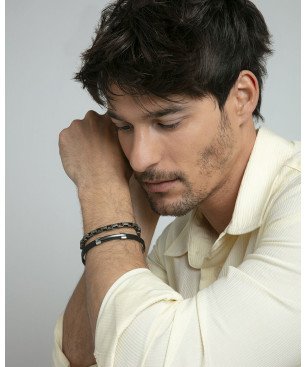 Pulsera VICEROY Magnum Hombre - Piel Color Negro con Detalle Placa Central de Acero | 21,5 cm | 75402P01010