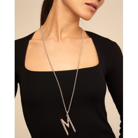 Charm UNOde50 Unisex - Letra M de Acero Bañado en Plata de Ley | CHA0013MTL0000U