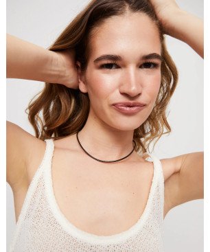 Collar UNOde50 Hazte Uno - Cuerda de Cuero Negro con Cierre de Acero Bañado en Oro 18k - Charm NO Incluido | COL1975ORO0000U