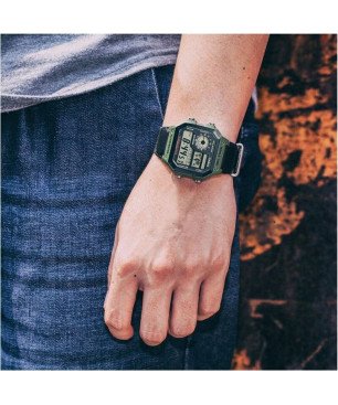 Reloj CASIO AE-1200WH-1CVEF Hombre Digital Negro con Hora Mundial, Mapa Mundial, 10 BAR y Batería de 10 Años